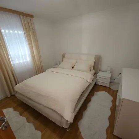 アパート La Casa